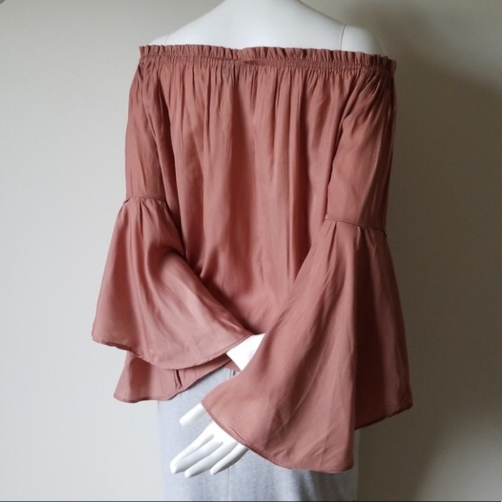 [Girl] Brown Off-Shoulder Top